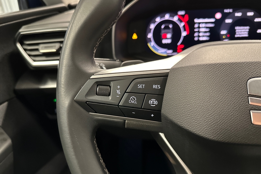 SEAT Leon Sportstourer vaihtoauto