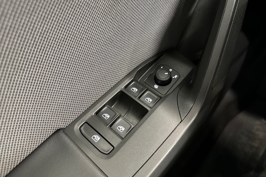 SEAT Leon Sportstourer vaihtoauto