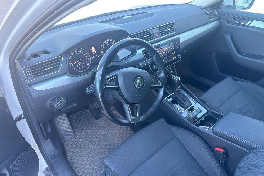 Skoda Superb vaihtoauto