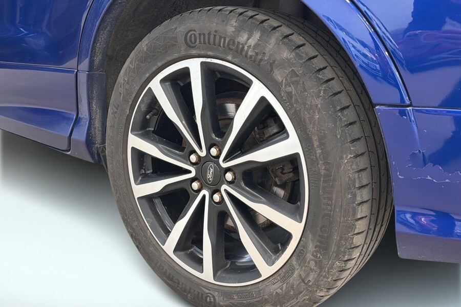 Ford Kuga vaihtoauto