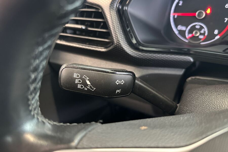 Volkswagen T-Cross vaihtoauto