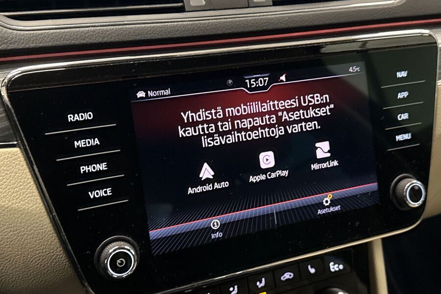 Skoda Superb vaihtoauto