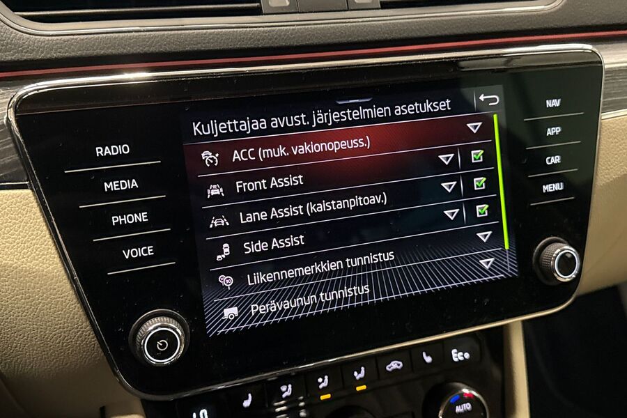 Skoda Superb vaihtoauto