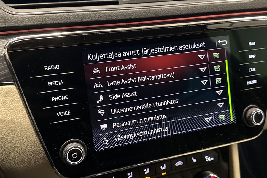 Skoda Superb vaihtoauto