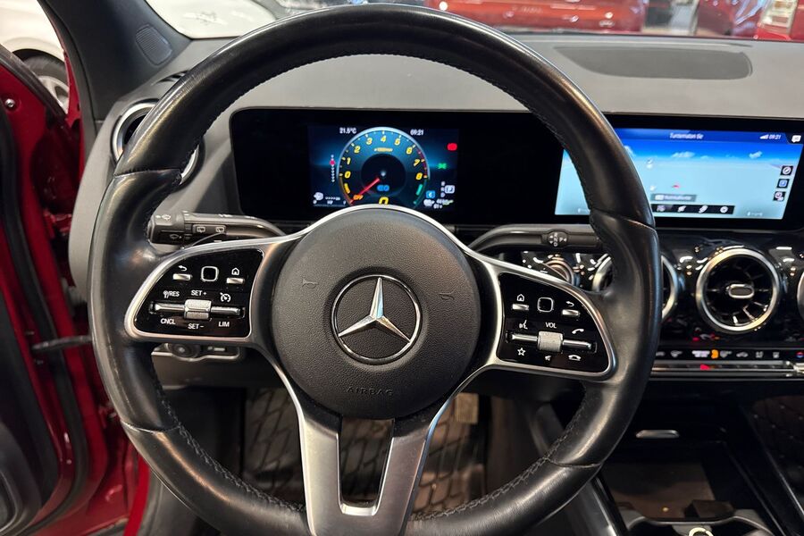 Mercedes-Benz GLA vaihtoauto