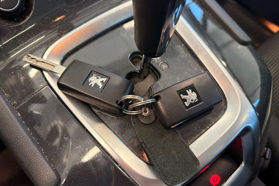 Peugeot 5008 vaihtoauto