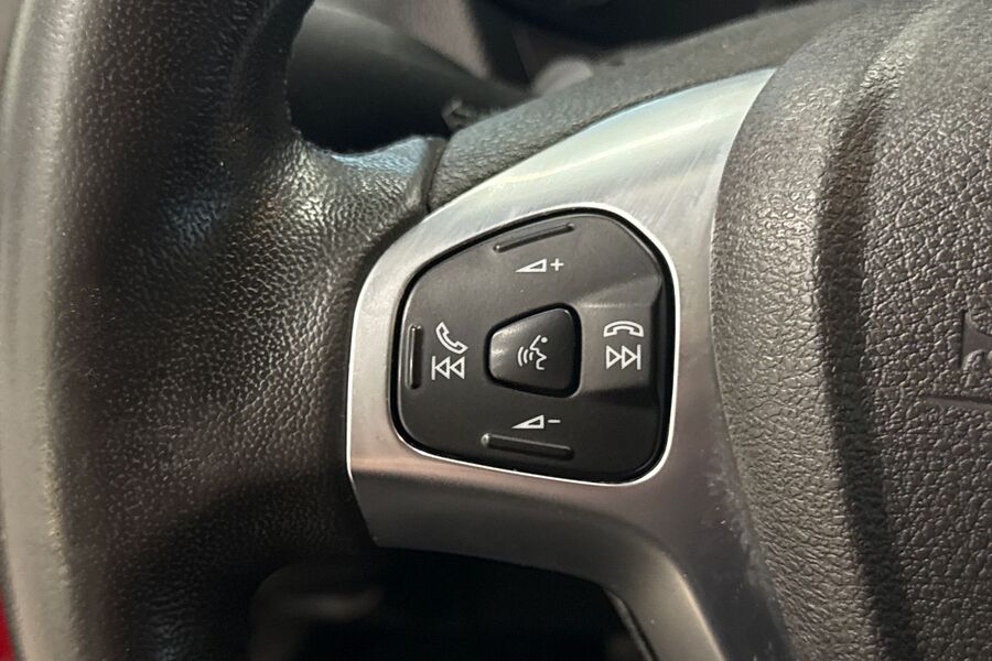 Ford Transit Courier vaihtoauto