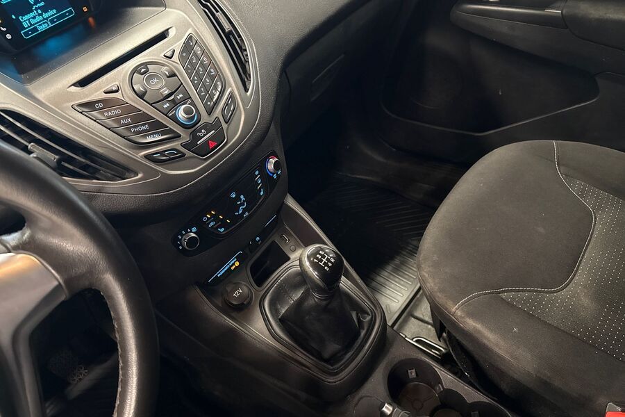 Ford Transit Courier vaihtoauto