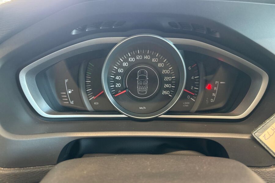 Volvo V40 Cross Country vaihtoauto