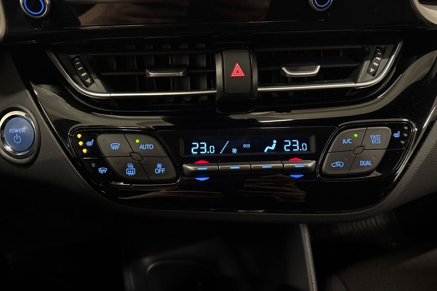 Toyota C-HR vaihtoauto