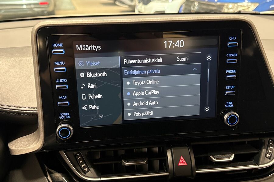 Toyota C-HR vaihtoauto