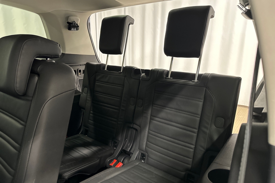 Volkswagen Touran vaihtoauto