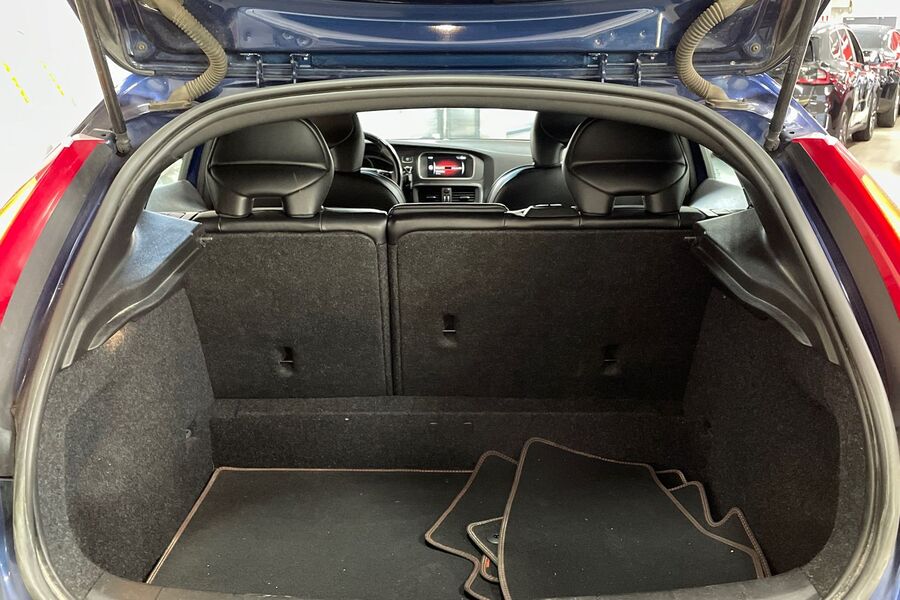 Volvo V40 vaihtoauto