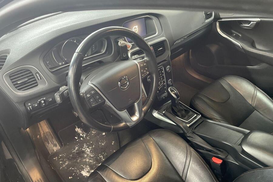 Volvo V40 Cross Country vaihtoauto