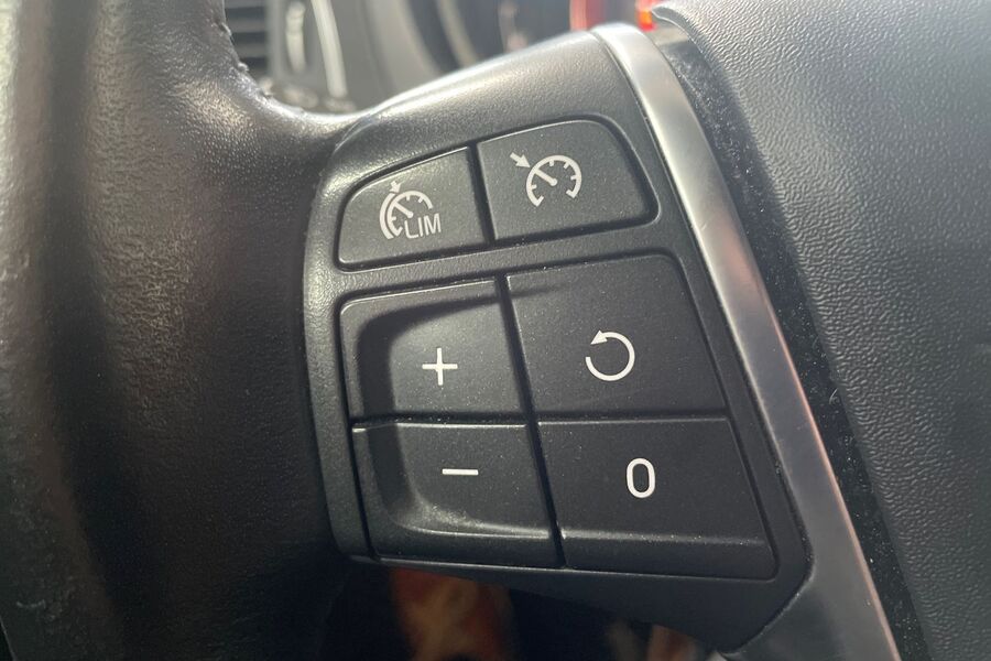 Volvo V40 Cross Country vaihtoauto