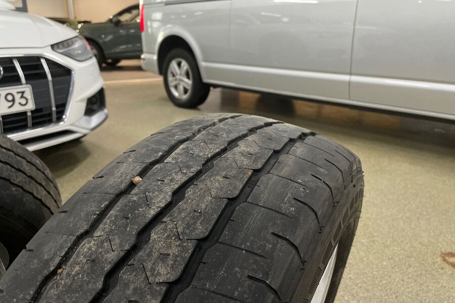 Volkswagen Transporter vaihtoauto