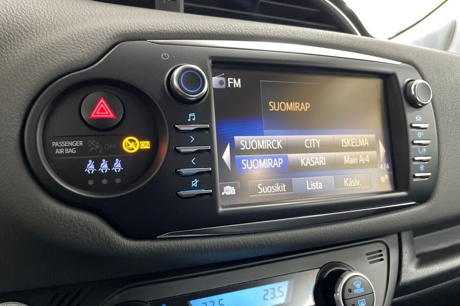 Toyota Yaris vaihtoauto