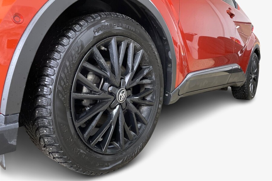 Toyota C-HR vaihtoauto