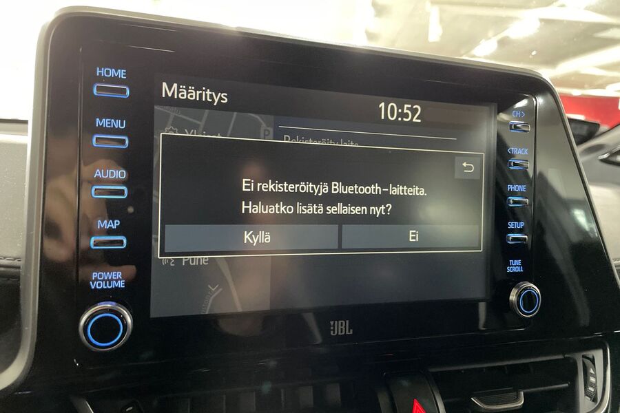 Toyota C-HR vaihtoauto