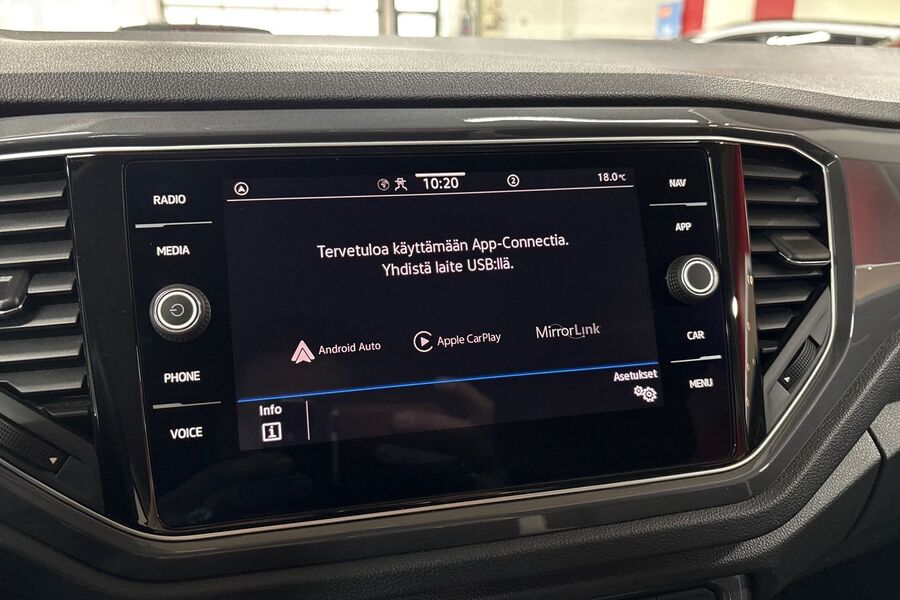 Volkswagen T-Roc vaihtoauto