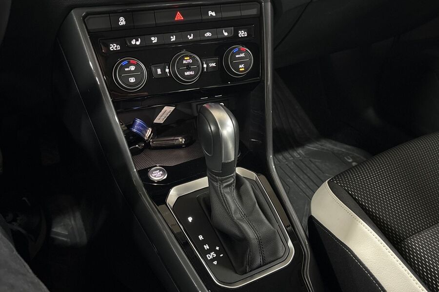 Volkswagen T-Roc vaihtoauto