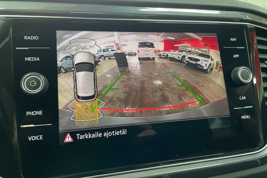 Volkswagen T-Roc vaihtoauto