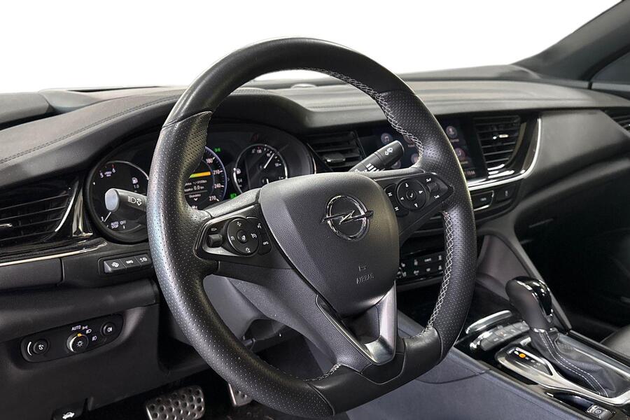 Opel Insignia vaihtoauto