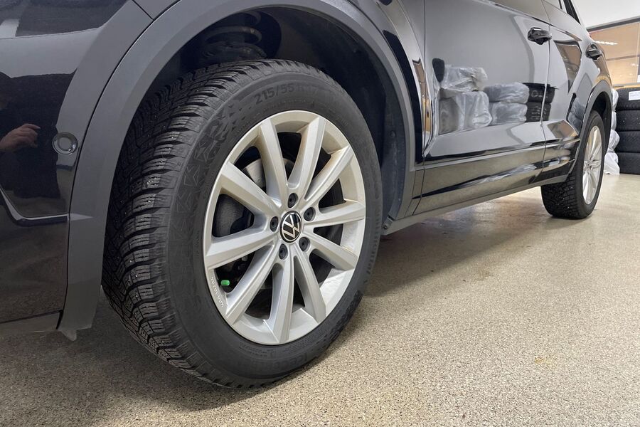 Volkswagen T-Roc vaihtoauto