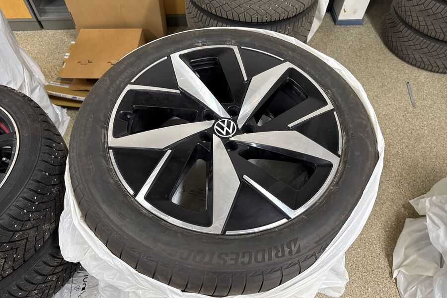 Volkswagen ID.4 vaihtoauto