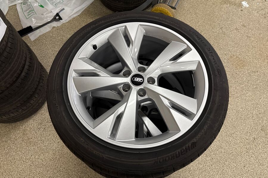 Audi Q4 e-tron vaihtoauto