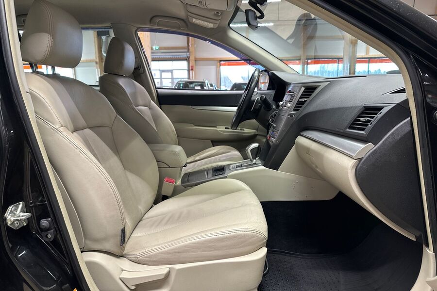 Subaru Outback vaihtoauto