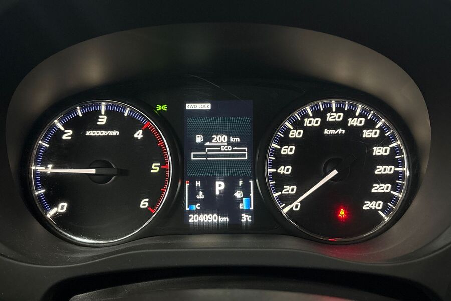 Mitsubishi Outlander vaihtoauto