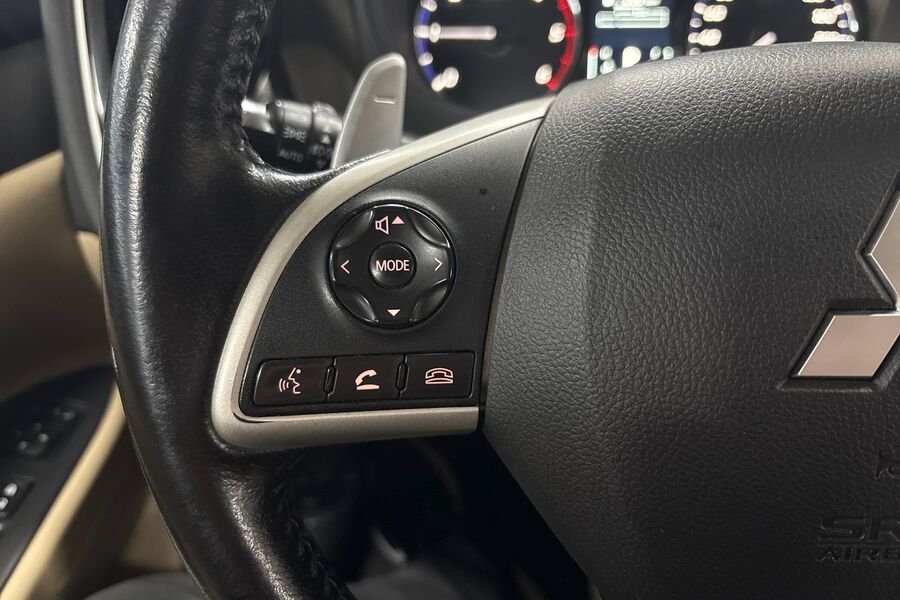 Mitsubishi Outlander vaihtoauto