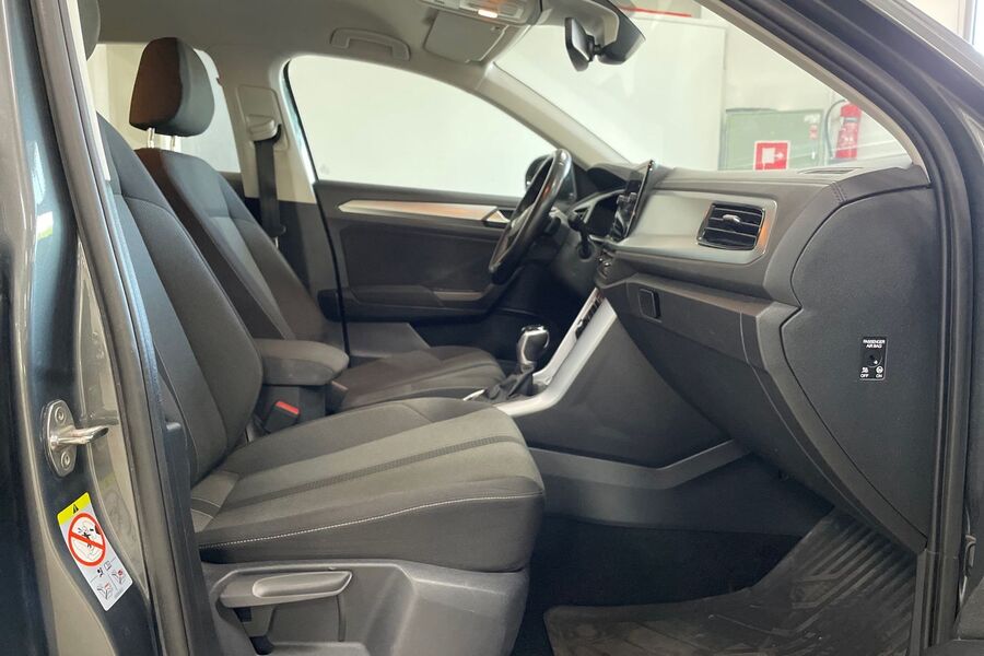 Volkswagen T-Roc vaihtoauto