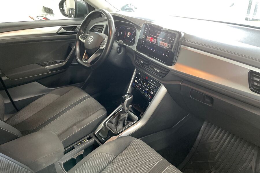 Volkswagen T-Roc vaihtoauto