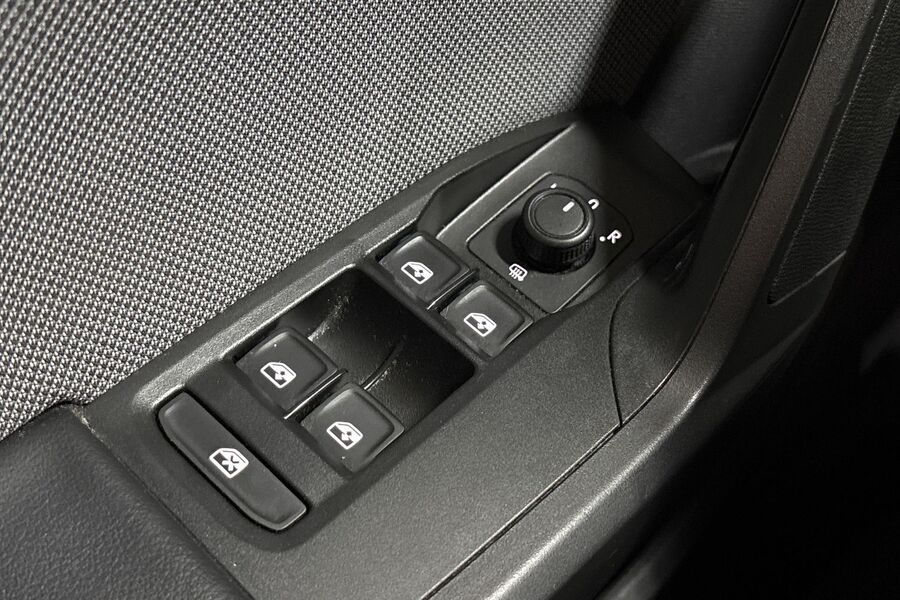 SEAT Leon Sportstourer vaihtoauto