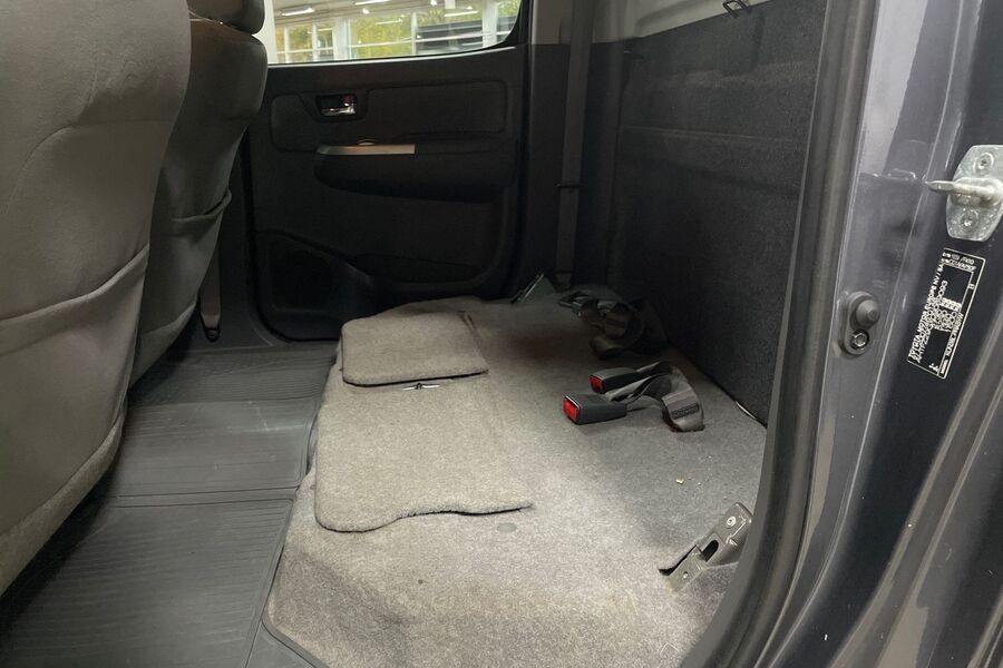 Toyota Hilux vaihtoauto