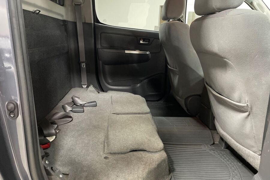 Toyota Hilux vaihtoauto