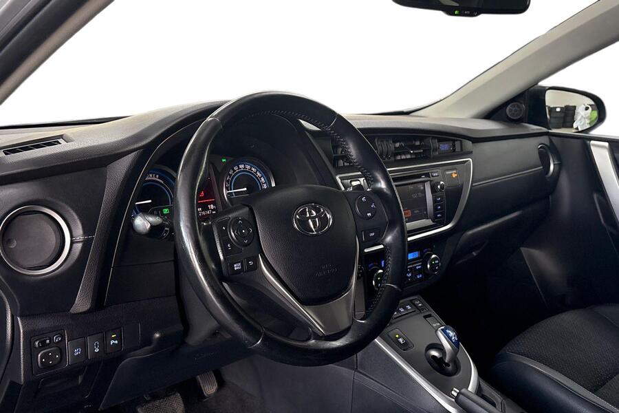 Toyota Auris vaihtoauto