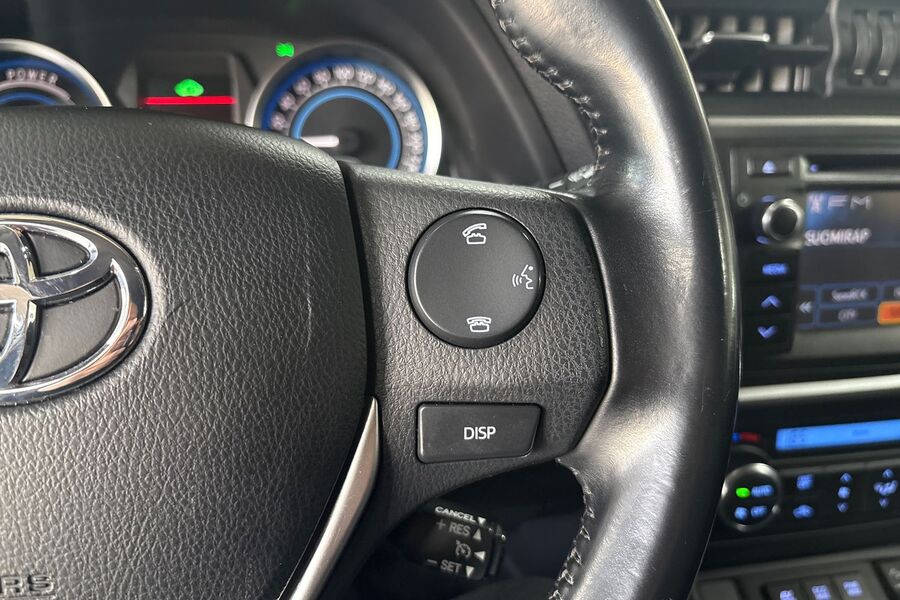 Toyota Auris vaihtoauto