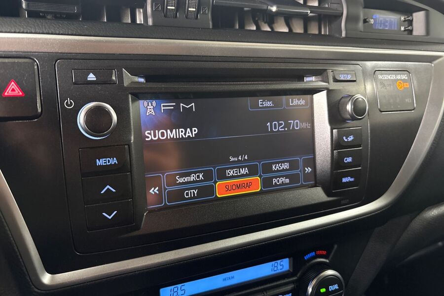 Toyota Auris vaihtoauto