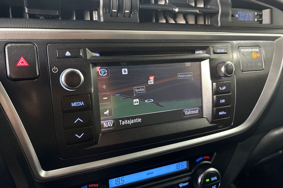 Toyota Auris vaihtoauto