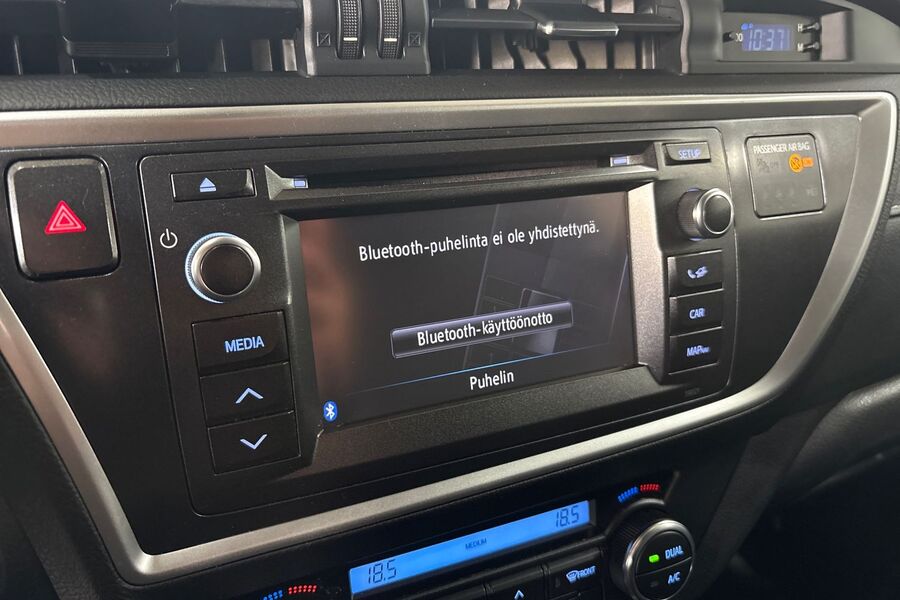 Toyota Auris vaihtoauto