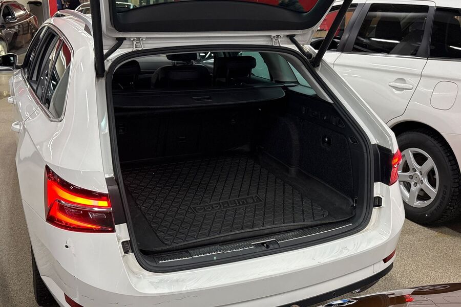 Skoda Superb vaihtoauto