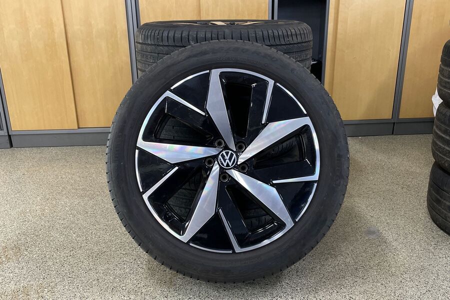 Volkswagen ID.4 vaihtoauto