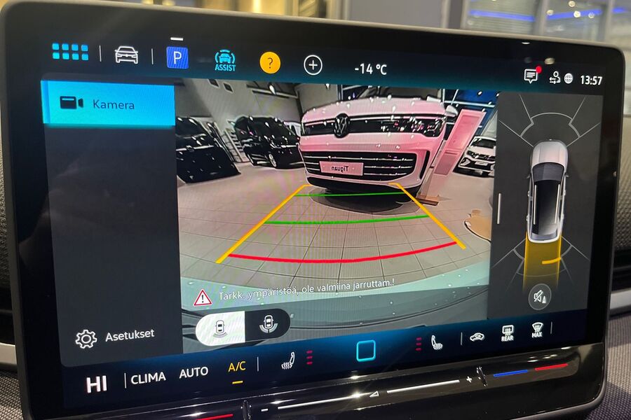 Volkswagen T-Roc vaihtoauto