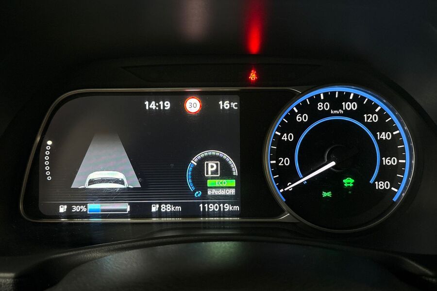 Nissan Leaf vaihtoauto