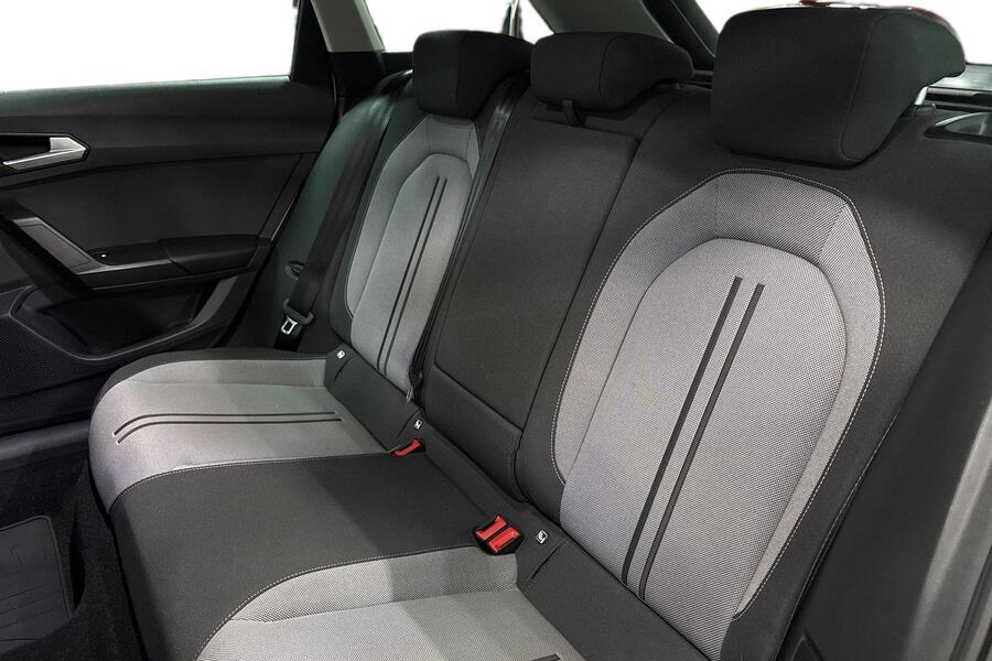 SEAT Leon Sportstourer vaihtoauto