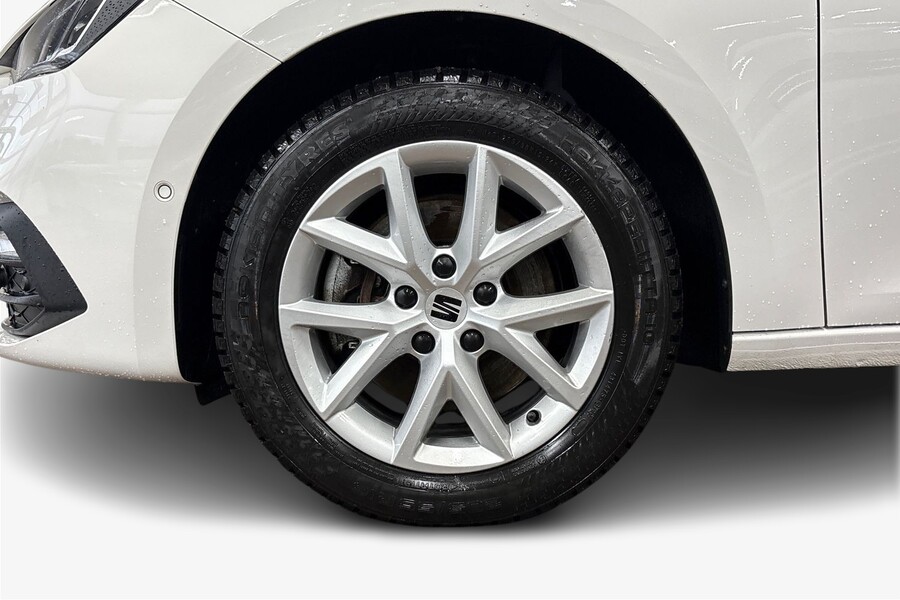 SEAT Leon Sportstourer vaihtoauto