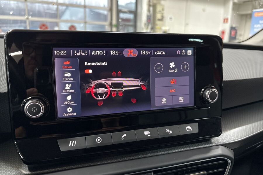 SEAT Leon Sportstourer vaihtoauto